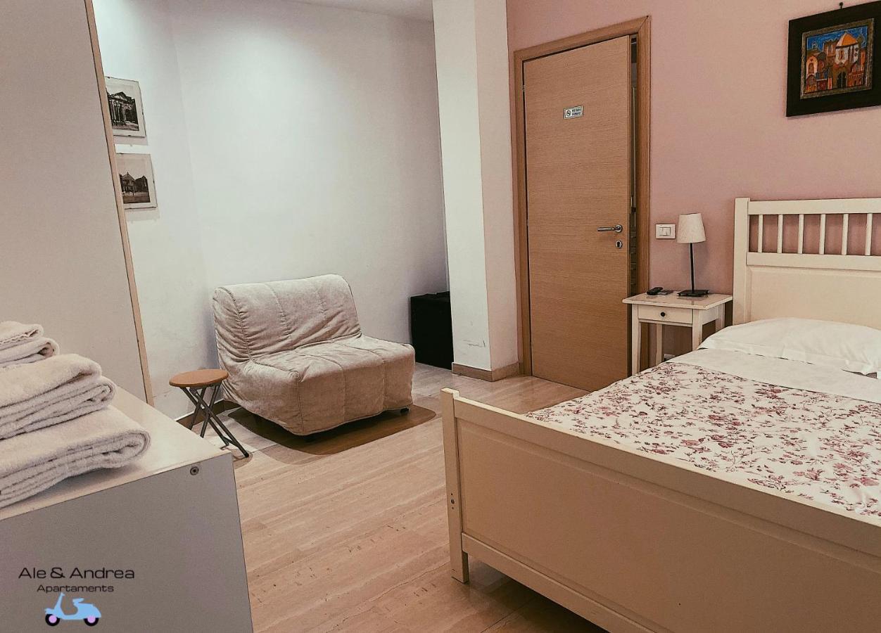 Ale&Andrea Apartments Blu & Lilla Rome Extérieur photo